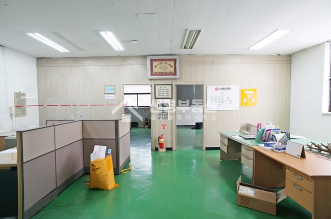 서울 성동구 성수동2가 가성비 좋은 공장형 사무실, 룸2개, 리프트, 전기증설가능 월세 매물번호 10349 사진 6