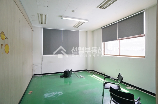 서울 성동구 성수동2가 가성비 좋은 공장형 사무실, 룸2개, 리프트, 전기증설가능 월세 매물번호 10349 사진 9