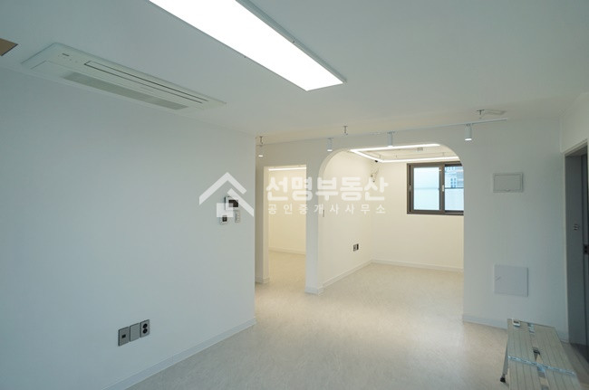 서울 성동구 성수동2가 289-202 리모델링 주택형 사무실 월세 매물번호 10366 사진 1