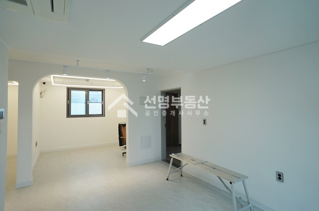 서울 성동구 성수동2가 289-202 리모델링 주택형 사무실 월세 매물번호 10366 사진 4