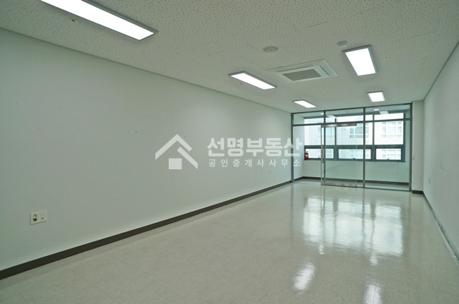 서울 성동구 성수동1가 동진IT I 소형사무실 l 입주가능 ㅣ 급매 매매 매물번호 10397 사진 1