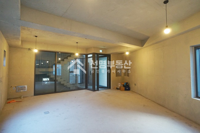 서울 성동구 성수동1가 디자인 건물내외관,신축 월세 매물번호 10598 사진 6