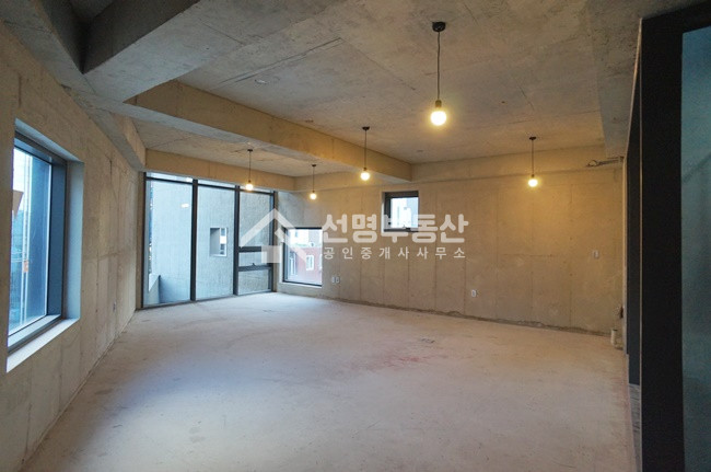 서울 성동구 성수동1가 디자인 건물내외관,신축 월세 매물번호 10597 사진 1