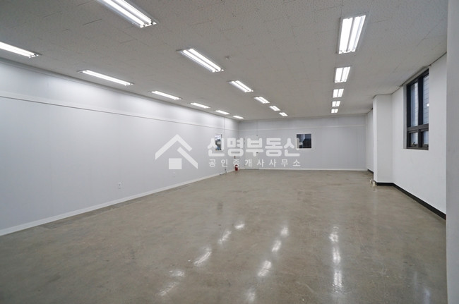 서울 성동구 성수동2가 층고 3m, 전용 32평, 즉시입주, 지정주차 월세 매물번호 10859 사진 6