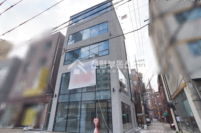 서울 성동구 성수동1가 미니사옥,팝업가능,전층사용 월세 매물번호 10887 사진 1