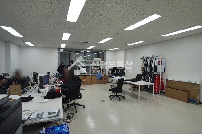 서울 성동구 성수동2가 성수SKV1CENTERI동 성수동 랜드마크 SKV1센터 1동,업주지원시설 매매 매매 매물번호 10718 사진 3