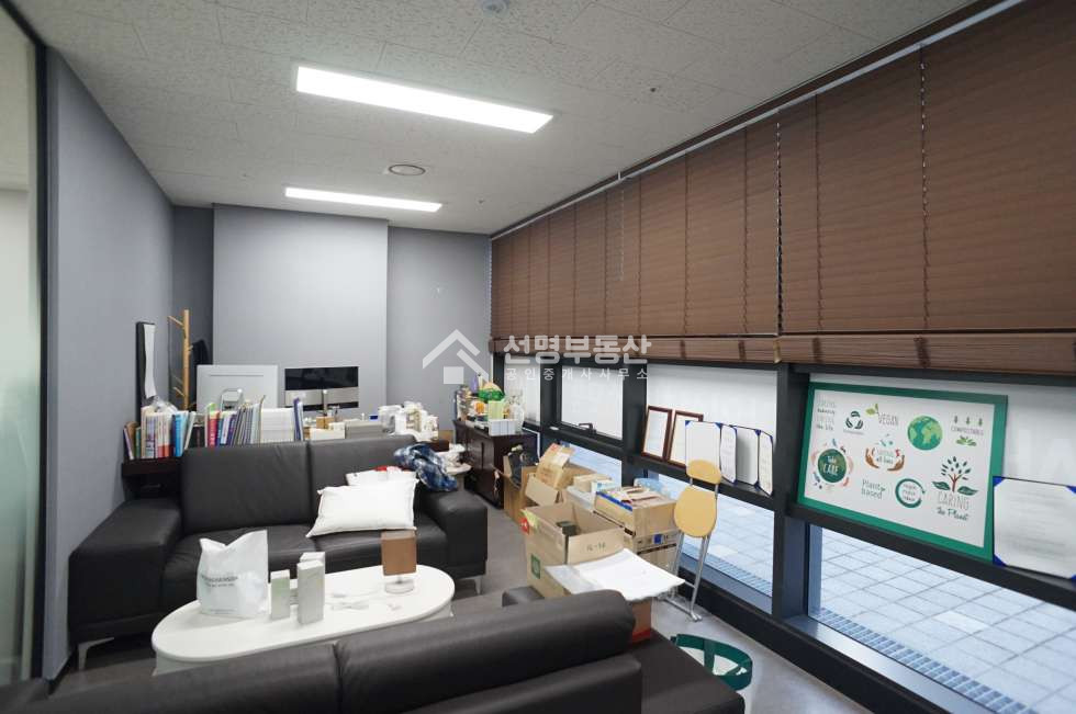 서울 성동구 성수동2가 성수SKV1CENTERI동 성수동 랜드마크 skv1센터,지원시설,룸2개 매매 매물번호 10719 사진 4