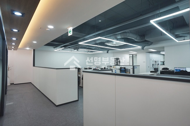 서울 성동구 성수동2가 성수역 도보3분거리 최고급형 인테리어 사무실 매매 매매 매물번호 11011 사진 7