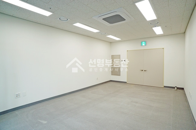 서울 성동구 성수동2가 신축 가성비 소형사무실, 첫입주, 지하 사무실겸 창고 월세 매물번호 11007 사진 3