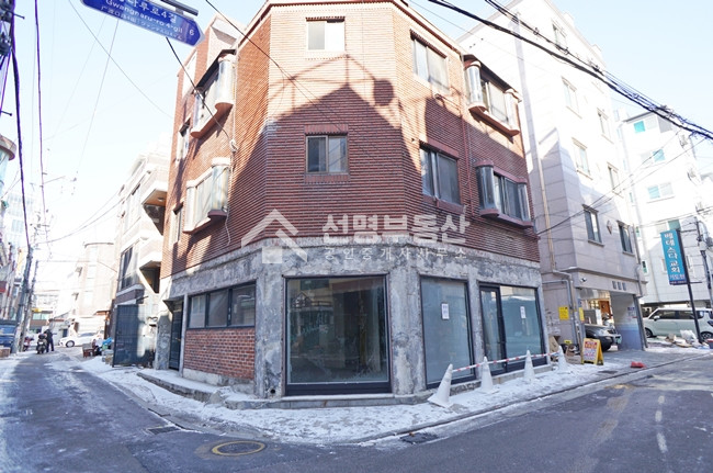 서울 성동구 성수동2가 연면적 64평 통임대, 리모델링 완료 월세 매물번호 10088 사진 1