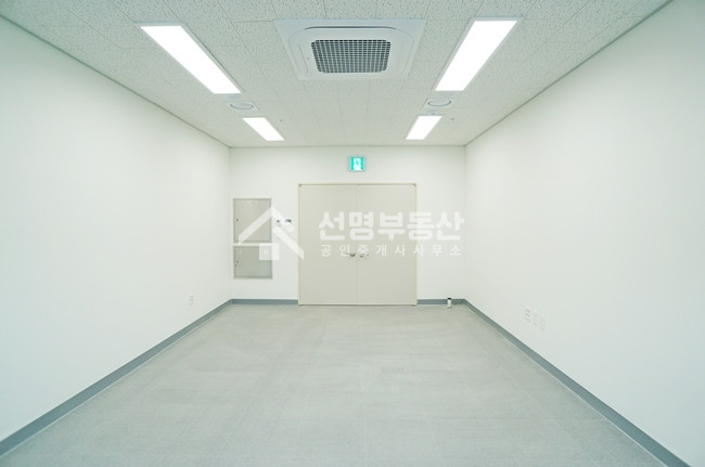 서울 성동구 성수동2가 신축 가성비 소형사무실, 첫입주, 지하 사무실겸 창고 월세 매물번호 11129 사진 2
