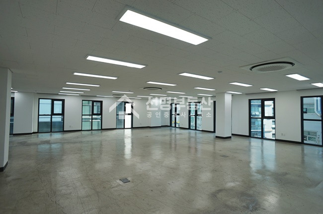 서울 성동구 성수동2가 파란빌딩,외관좋고 깨끗한 사무실 월세 매물번호 11246 사진 8