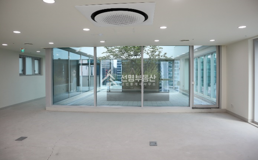 서울 성동구 성수동2가 아트 디 성수 사옥 통임대, 전용 456평,렌트프리1달 월세 매물번호 11100 사진 3