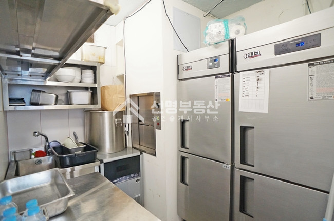 서울 성동구 성수동1가 뚝섬역 도보 2분, 상권 좋은 무권리 상가,즉시입주 월세 매물번호 11407 사진 6