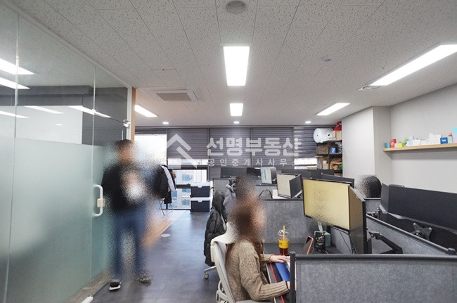 서울 성동구 성수동2가 SKV1센터 룸2개 탕비실 고급형 인테리어 매매 매물번호 11378 사진 6