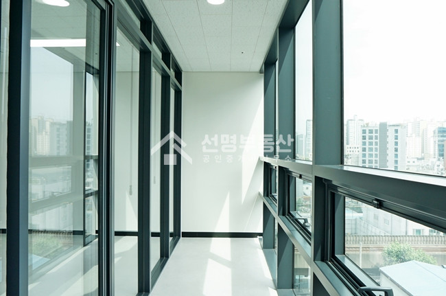 서울 성동구 성수동1가 신축 지식산업센터 매매, 룸1, 탕비실 매매 매물번호 10811 사진 7