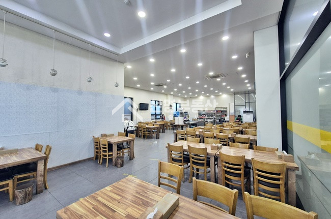서울 성동구 성수동2가 실53,연무장길 인근 유동인구 많은 상가 월세 매물번호 11494 사진 6