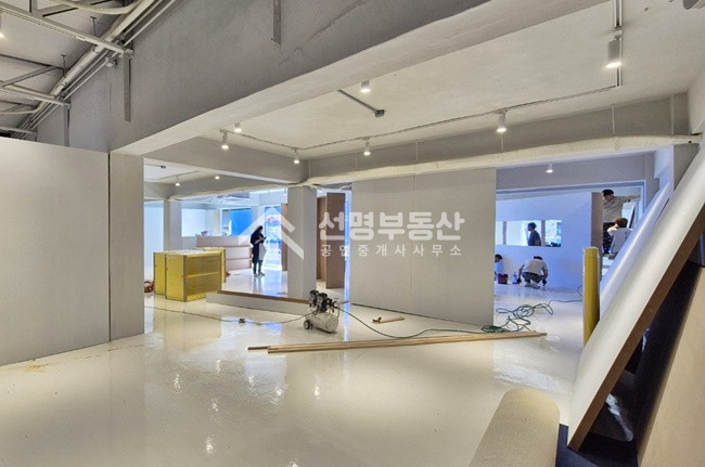 서울 성동구 성수동2가 실150평 핫한상권 연무장길 팝업 월세 매물번호 11553 사진 5