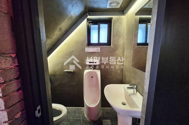 서울 성동구 성수동2가 성수역 먹자골목 유동인구 많은 통건물 월세 매물번호 11579 사진 10