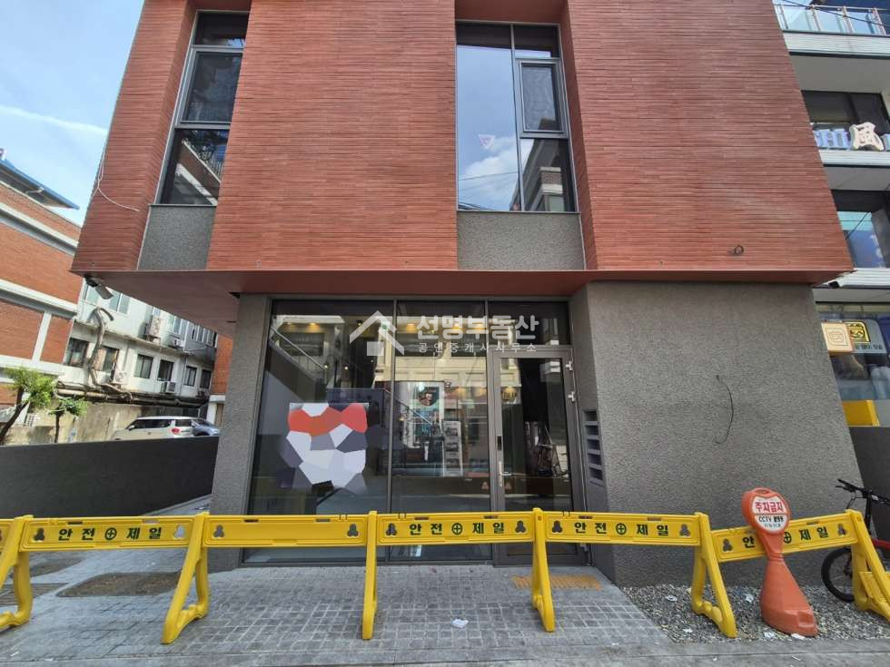 서울 성동구 성수동2가 실93평 연무장길 인근 무권리 골목 상가 통임대 월세 매물번호 11591 사진 2