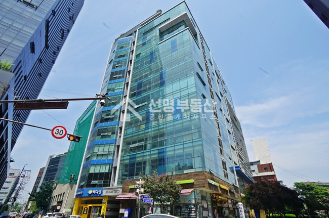 서울 성동구 성수동2가 실40평 탑층 근생 사무실 월세 매물번호 11600 사진 4