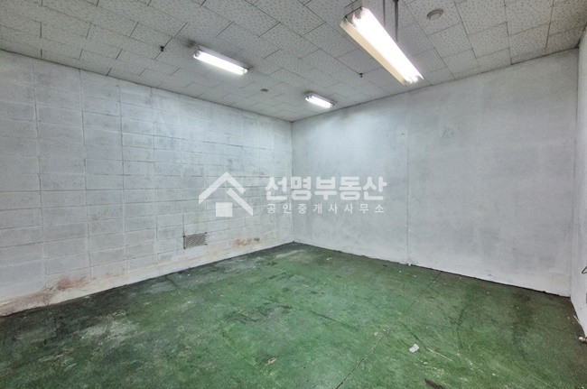 서울 성동구 성수동2가 실7평 가장 저렴한 창고 임대 월세 매물번호 11613 사진 3