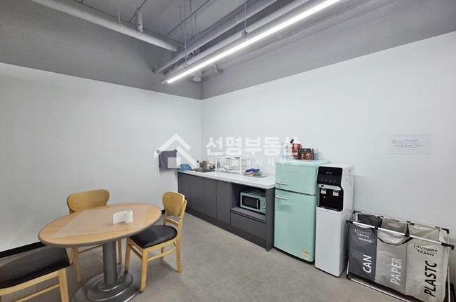 서울 성동구 성수동2가 실사용 40평 ㅣ코너ㅣ채광ㅣ 시티뷰ㅣ룸3 월세 매물번호 10688 사진 9