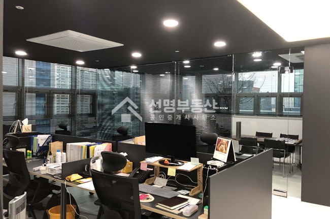 서울 성동구 성수동2가 실입주 가능, 인테리어 굿, 성수역 도보 2분거리 매매 매물번호 11717 사진 1