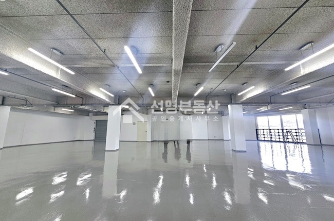 서울 성동구 성수동2가 전용95 1톤차량진입가능 월세 매물번호 11761 사진 1