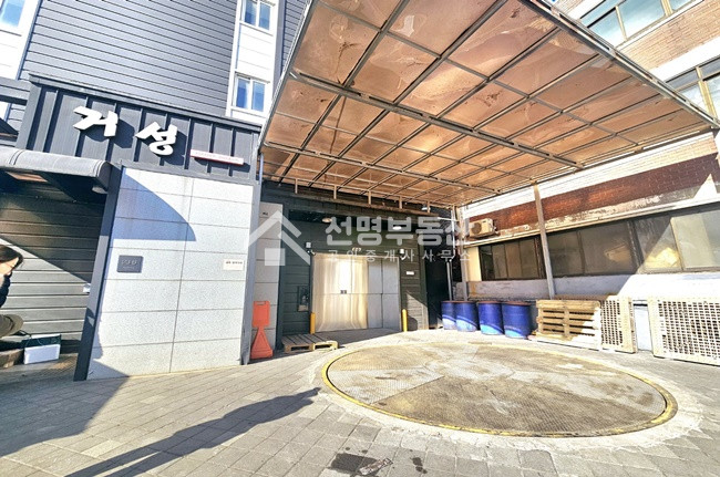 서울 성동구 성수동2가 전용95 1톤차량진입가능 월세 매물번호 11761 사진 5