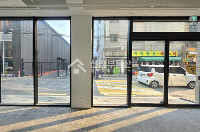 서울 성동구 성수동1가 무권리 신축 상하수도설치 먹자골목 월세 매물번호 11802 사진 4