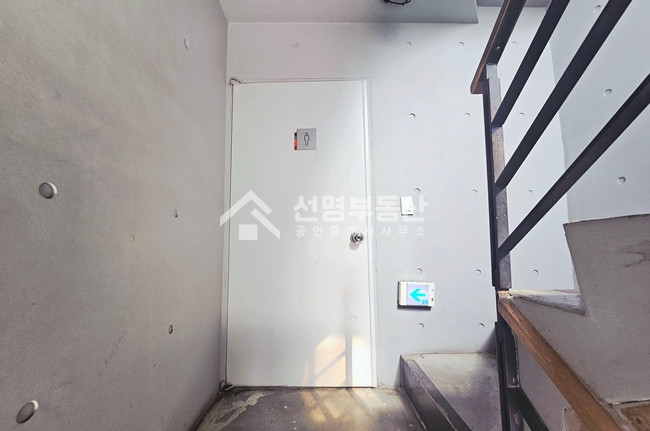 서울 성동구 성수동1가 무권리 전용12 뚝섬로노출좋은 월세 매물번호 11832 사진 6