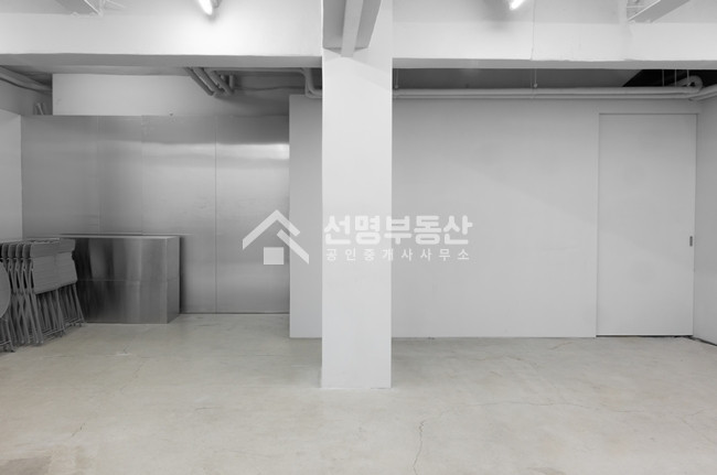 서울 성동구 성수동1가 사무실겸 상가, 통임대 연면적 약 65평 월세 매물번호 11879 사진 8