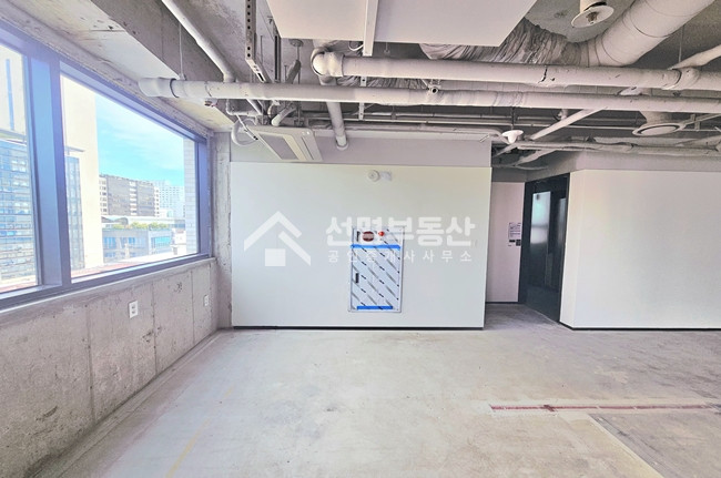 서울 성동구 성수동2가 전용63 연무장초입 템버린즈 디올 무권리 월세 매물번호 11897 사진 7