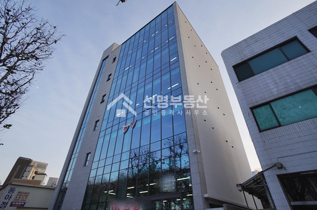 서울 성동구 성수동2가 신축 층고4m 대로변 사무실 월세 매물번호 11330 사진 1