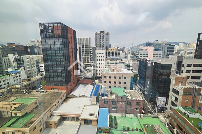 서울 성동구 성수동2가 실사용 55평,고층뷰, 연무장길, 인테리어,원복X 매매 매물번호 11810 사진 9