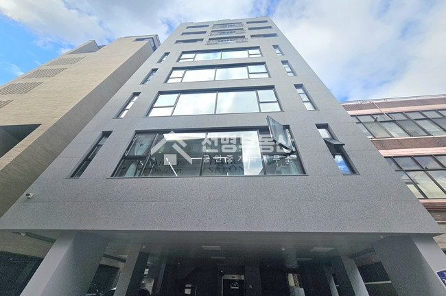서울 성동구 성수동2가 전용27 카페거리이면 신축 첫입주 단독층사용 월세 매물번호 11944 사진 10