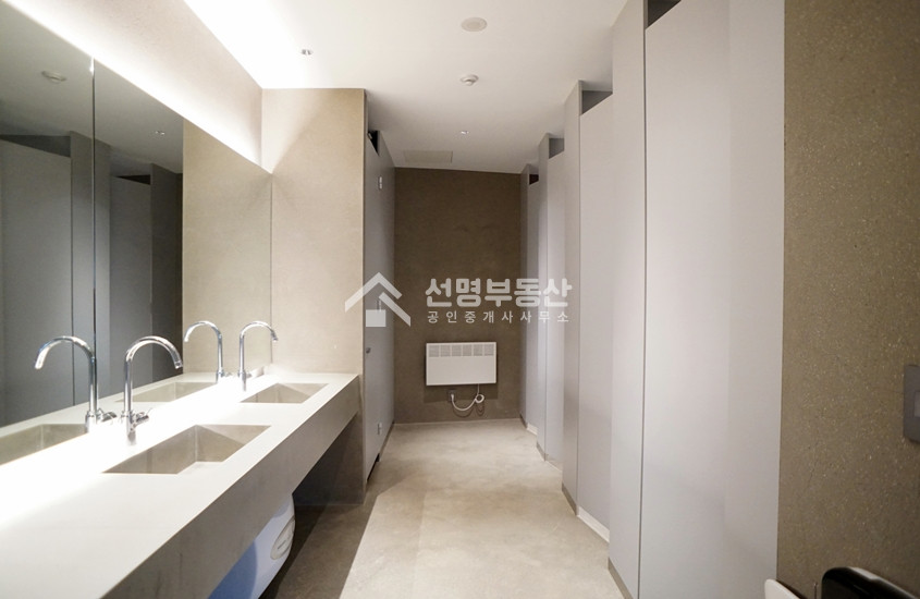 서울 성동구 성수동1가 약 323평, 연층사용, 서울숲역 도보 5분거리 월세 매물번호 12083 사진 11