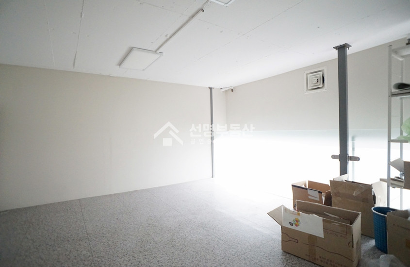 서울 성동구 성수동2가 실 37평, 룸1, 복층, 빠른입주, 가성비 사무실 월세 매물번호 12047 사진 7