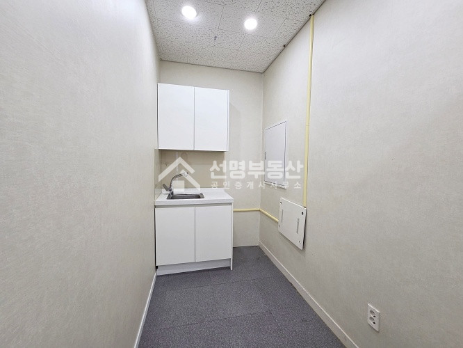 서울 성동구 성수동2가 코너 호실, 확장 , 실 24평, 깔끔 월세 매물번호 12180 사진 4