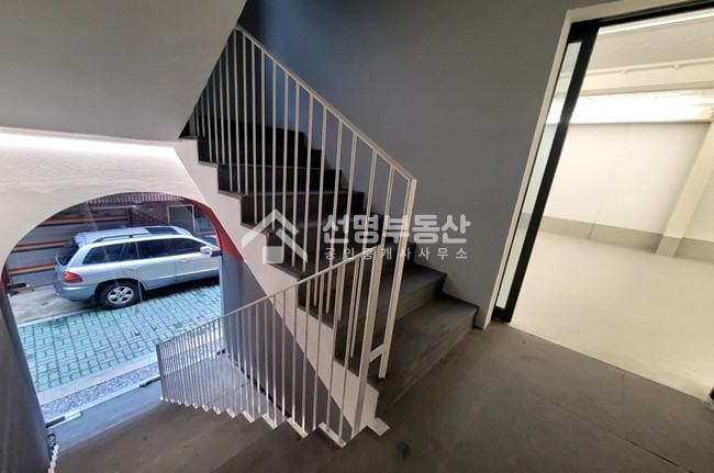 서울 성동구 성수동1가 사옥, 통임대,루프탑, 초역세권, 리모델링 완료 월세 매물번호 11702 사진 7