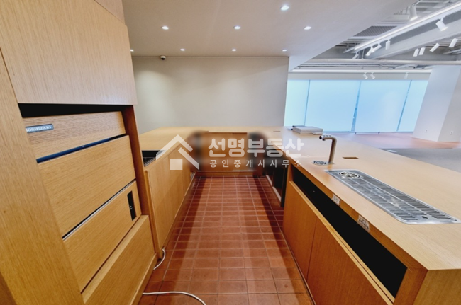 서울 성동구 성수동1가 전용90평ㅣ뚝섬초역세권ㅣ병원추천 월세 매물번호 10079 사진 6