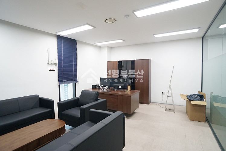 서울 성동구 성수동1가 전용 57평, 뚝섬역 도보2분 ,룸4개, 월세 매물번호 10631 사진 7