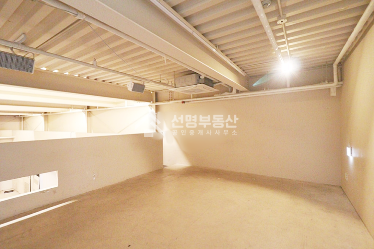 서울 성동구 성수동2가 연무장 단독, 실 100평, 무권리 , 층고 7m 월세 매물번호 12287 사진 8