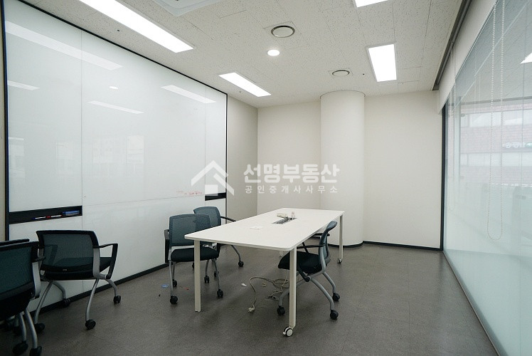 서울 성동구 성수동2가 전용140평 대형사무실 광나루로대로변 월세 매물번호 11793 사진 9
