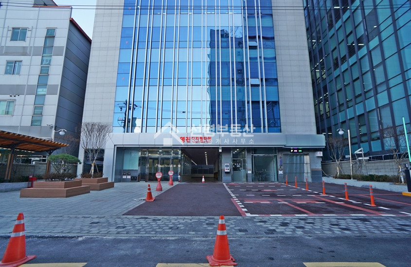서울 성동구 성수동2가 전용 214.5평, 단독층, 주차4대, 호실내화물엘베 월세 매물번호 12320 사진 1