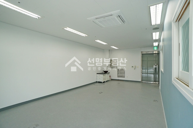 서울 성동구 성수동2가 성수아크밸리동 룸 인테리어, 근생사무실, 원복없음 월세 매물번호 11816 사진 4