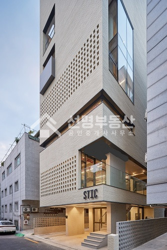 서울 성동구 성수동2가 연무장길, 초고층+루프탑 월세 매물번호 12324 사진 1