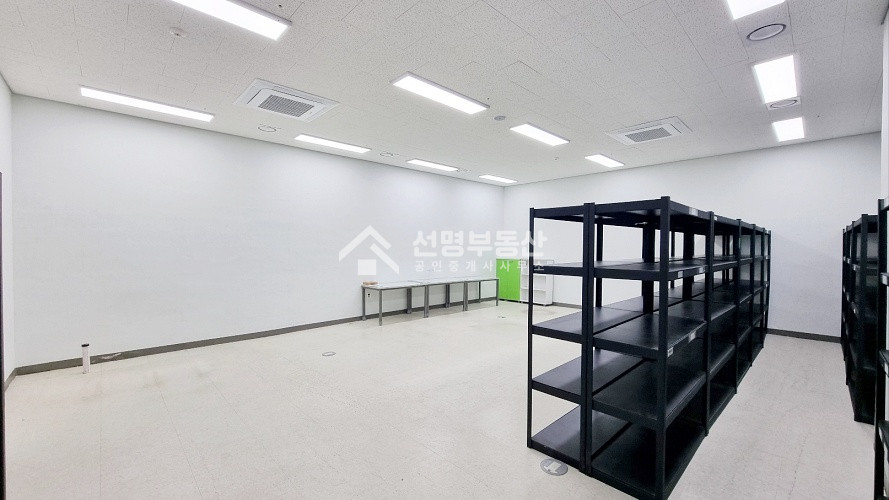 서울 성동구 성수동1가 더스페이스타워동 상하차편리,물류사무실,스튜지오 추천,층고 3.3m 월세 매물번호 11306 사진 3
