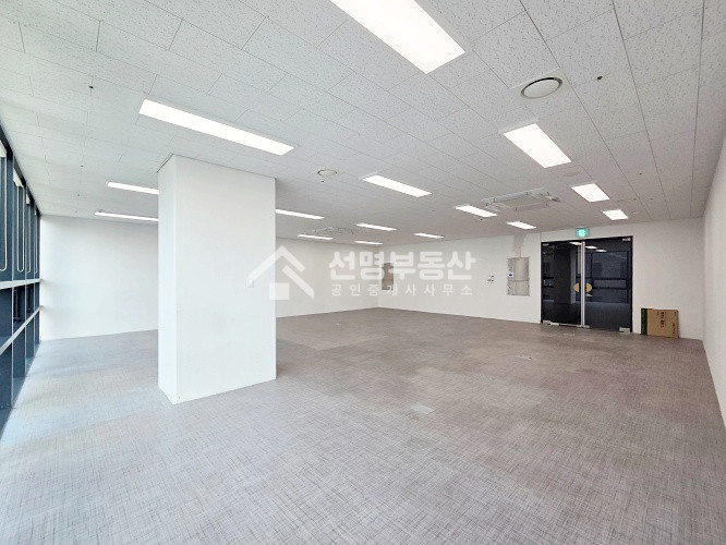 서울 성동구 성수동1가 실32평, 채광, 주차2대 월세 매물번호 12178 사진 4